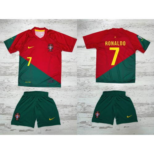 Детски футболен комплект Portugal Ronaldo 7 червено със зелено